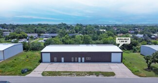 Plus de détails pour 812 Tradesmens Park Loop, Hutto, TX - Local d'activités à louer