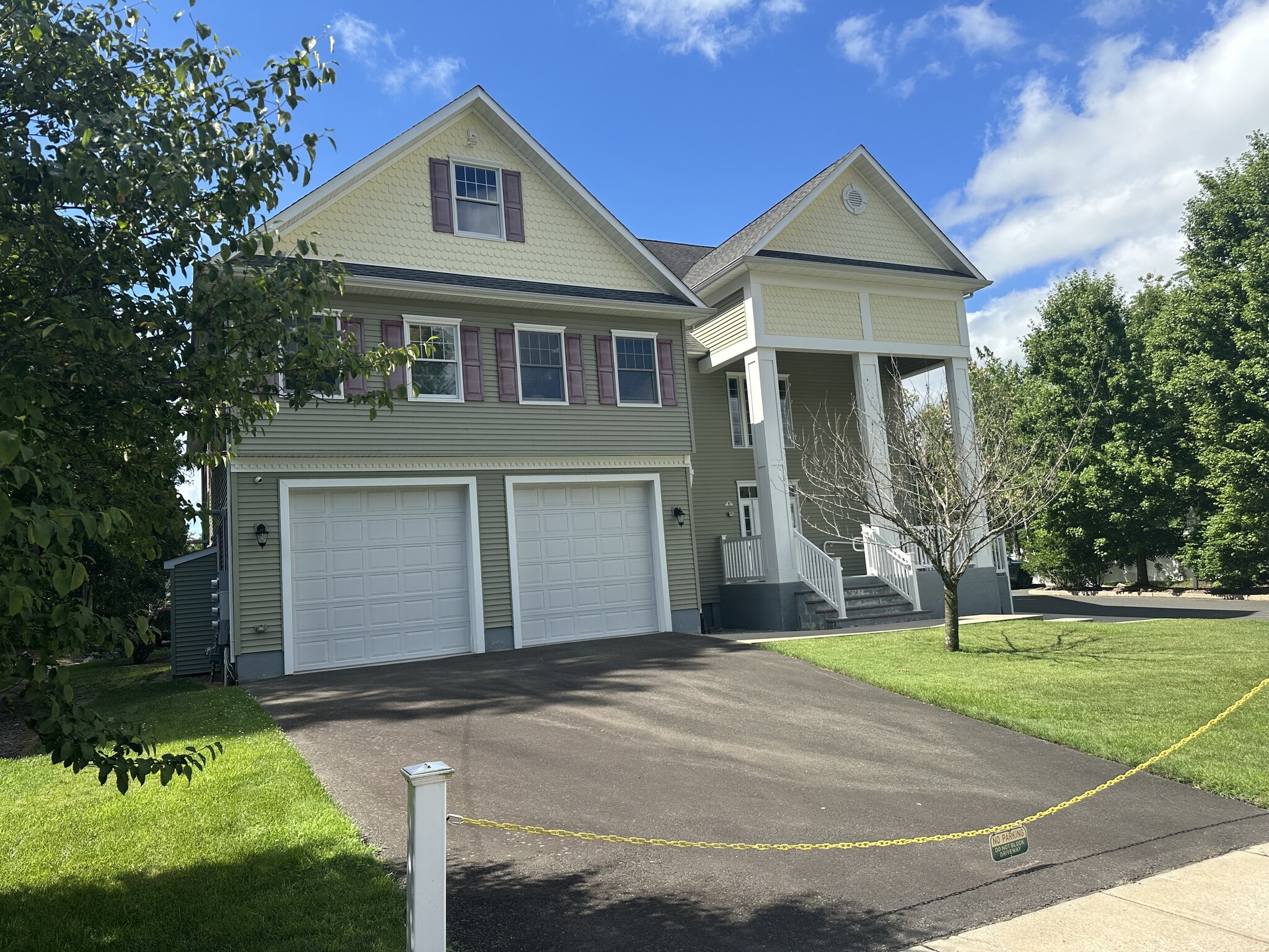 249 Clinton Ave, Toms River, NJ à louer Photo de l’immeuble– Image 1 sur 18