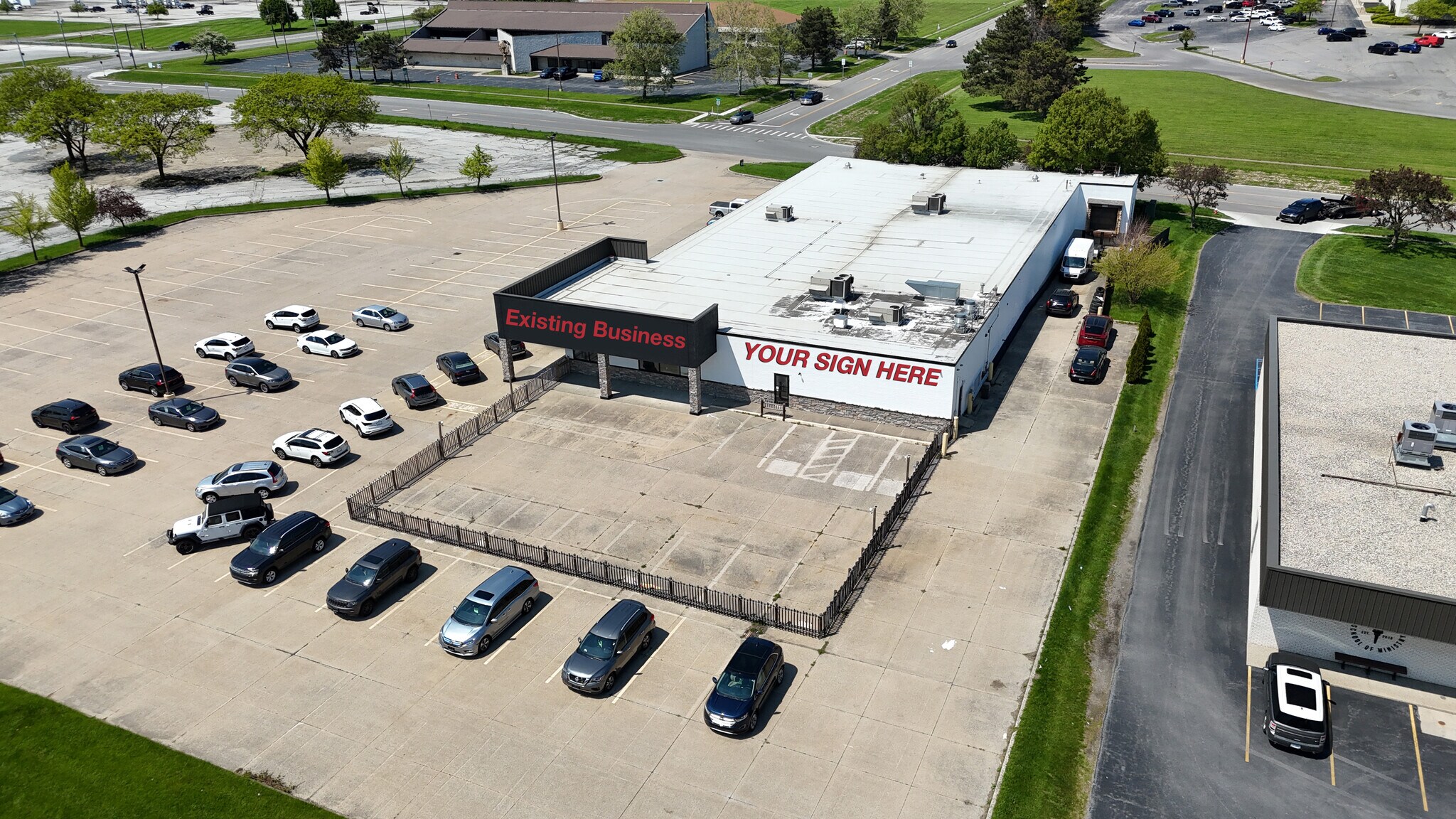 130 New Towne Square Dr, Toledo, OH à louer Photo principale– Image 1 sur 15