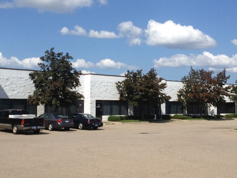 6650 Highland Rd, Waterford, MI à louer - Photo de l’immeuble – Image 2 sur 7