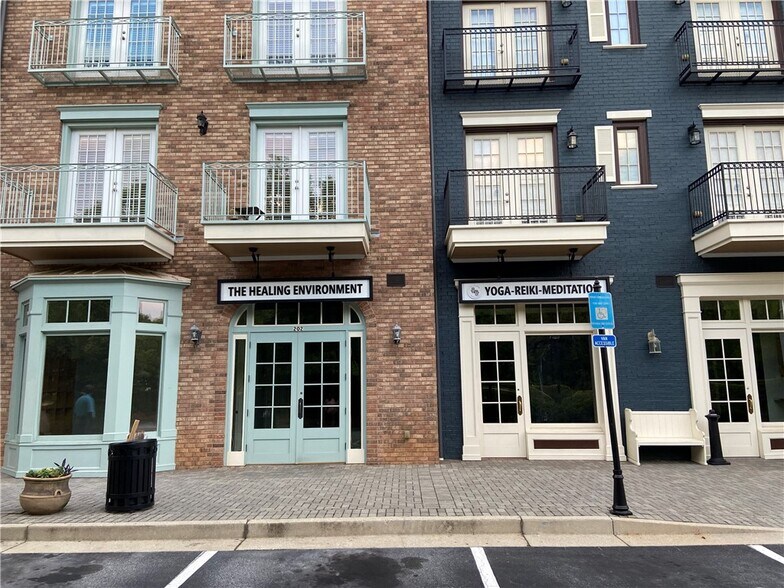1675 Cumberland Parkway - Unit 202-203-Bld 200, Smyrna, GA à vendre - Photo de l’immeuble – Image 3 sur 18