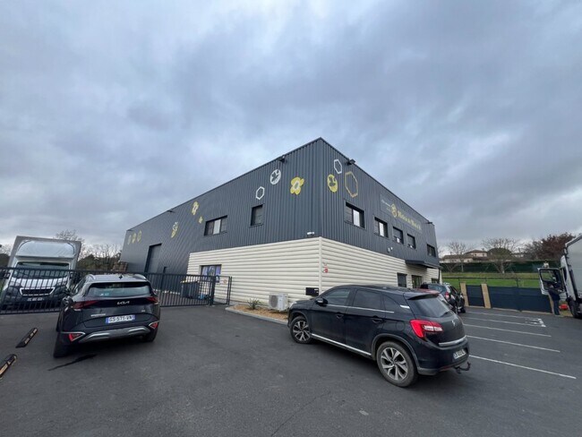 Plus de détails pour 123 Chemin De Machy, Chasselay - Local d’activités à vendre