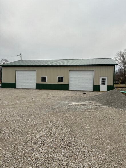 263 Commercial St, Worthington, IN à vendre - Photo de l’immeuble – Image 3 sur 6