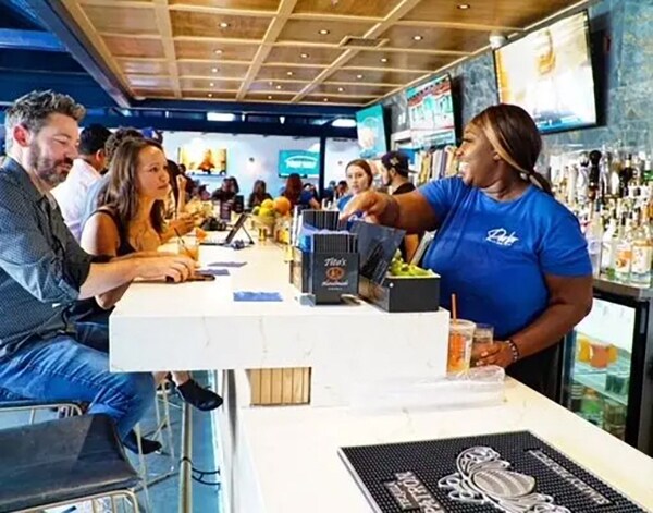 333 S Garey Ave, Pomona, CA à louer - Photo intérieure – Image 3 sur 11