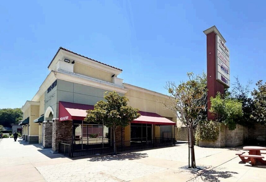 31709-31729 Castaic Rd, Castaic, CA à vendre - Photo de l’immeuble – Image 2 sur 2