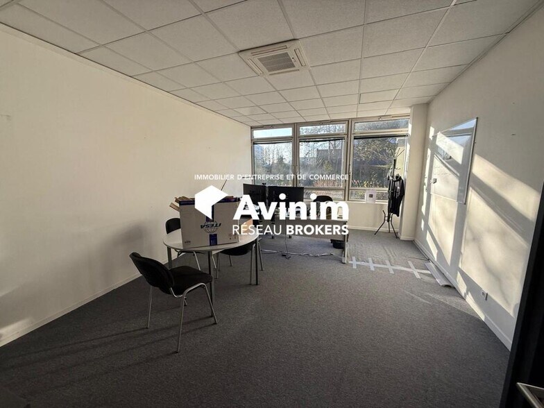 Bureau dans Cergy à louer - Photo intérieure – Image 2 sur 4