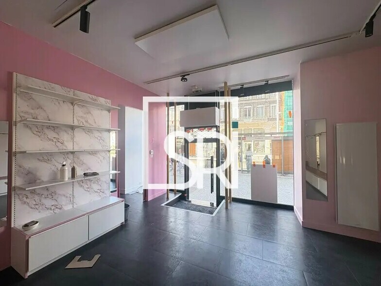 Local commercial dans Clermont-Ferrand à louer - Photo de l’immeuble – Image 3 sur 10