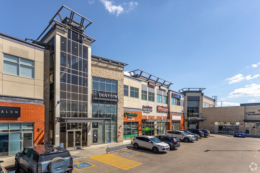 9156 & 9154 Square on 23rd portefeuille de 2 biens à vendre sur LoopNet.fr - Photo principale – Image 1 sur 1
