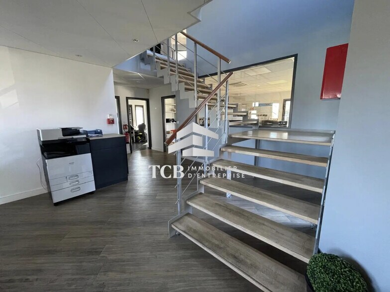Bureau dans Treillières à vendre - Photo de l’immeuble – Image 2 sur 7
