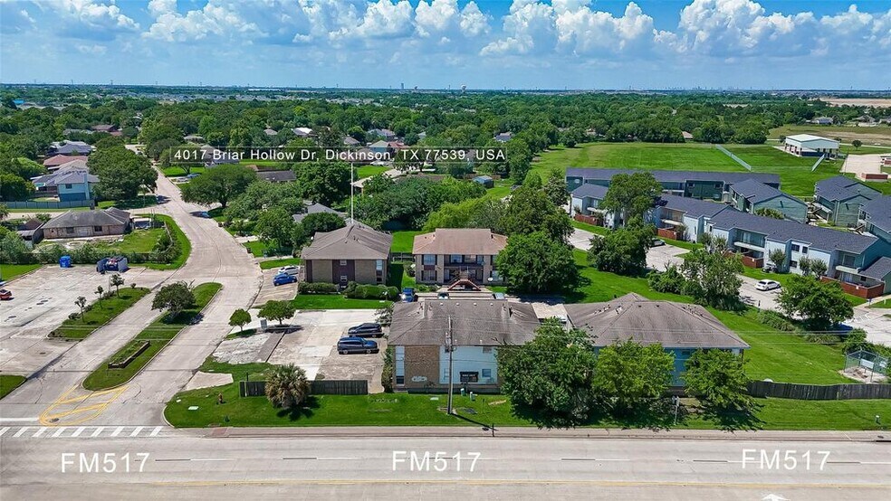 4017 Briar Hollow Dr, Dickinson, TX à vendre - Photo de l’immeuble – Image 2 sur 40
