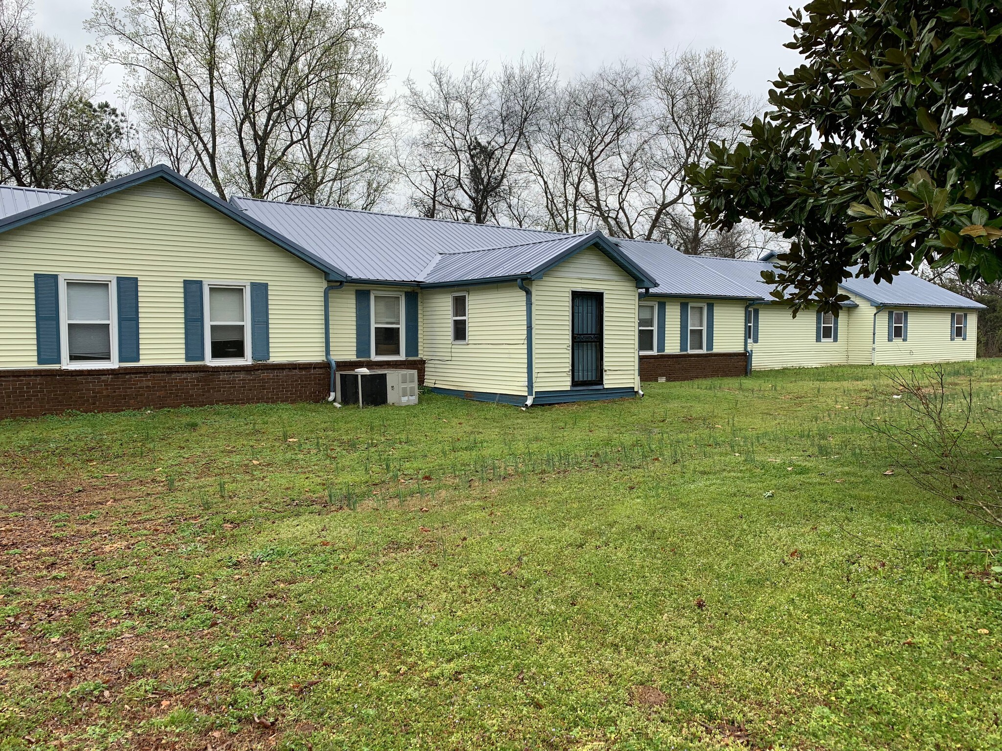 4585 Highway 70, Cedar Grove, TN à vendre Photo de l’immeuble– Image 1 sur 35