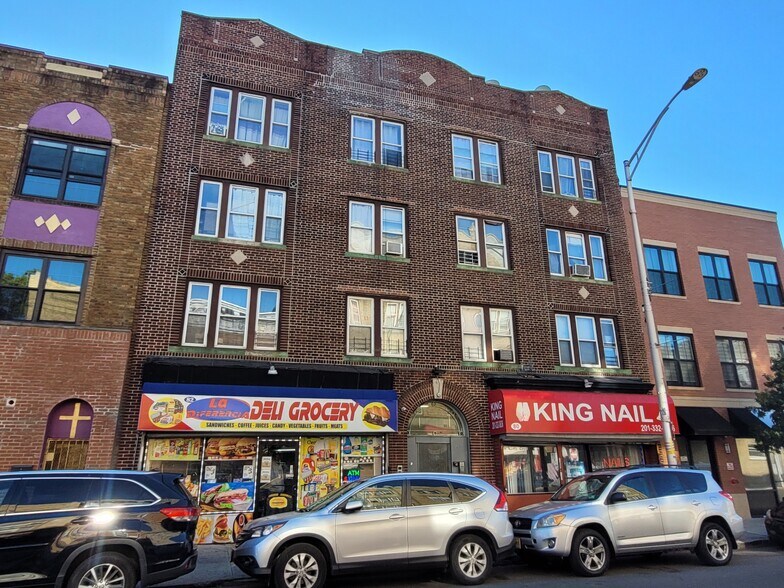 78Units JC portefeuille de 4 biens à vendre sur LoopNet.fr - Photo de l’immeuble – Image 2 sur 8