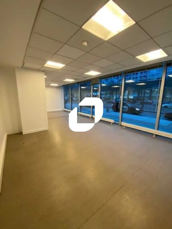 Bureau dans Paris à louer Photo de l’immeuble– Image 1 sur 4