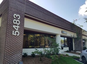 5483 W Waters Ave, Tampa, FL à louer Photo intérieure– Image 1 sur 6