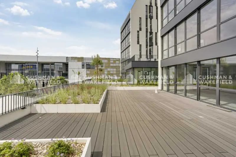 Bureau dans Vénissieux à vendre Photo de l’immeuble– Image 1 sur 3