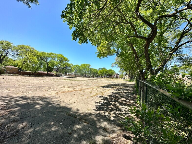 8430b South Calumet Avenue, Chicago, IL à vendre - Photo principale – Image 1 sur 2