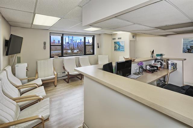 6515 JFK Blvd E, West New York, NJ à vendre - Photo de l’immeuble – Image 2 sur 23