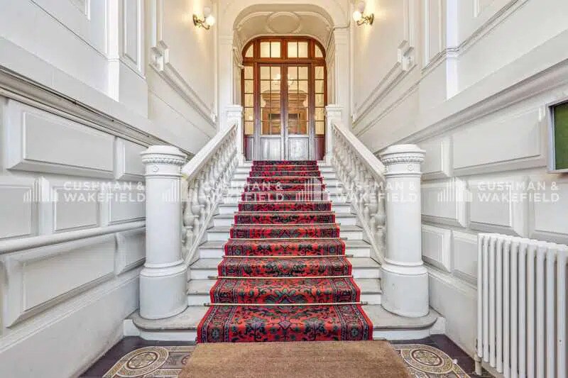 Bureau dans Paris à louer - Hall d’entrée – Image 3 sur 14