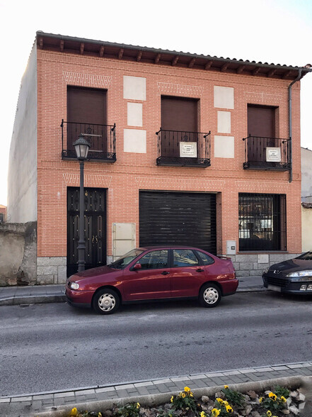 Paseo Alparrache, 6, Navalcarnero, Madrid à louer - Photo de l’immeuble – Image 1 sur 2