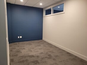 1455 Ellis St, Kelowna, BC à louer Photo intérieure– Image 1 sur 3