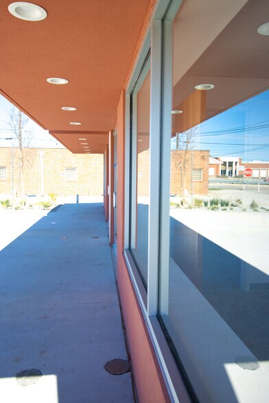 2714 Bomar Ave, Dallas, TX à louer - Photo de l’immeuble – Image 3 sur 19