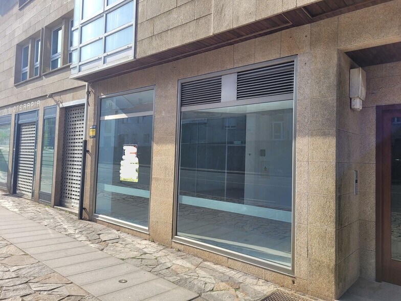Rúa Do Valiño, 6, Santiago de Compostela, La Coruna à louer - Photo de l’immeuble – Image 3 sur 12