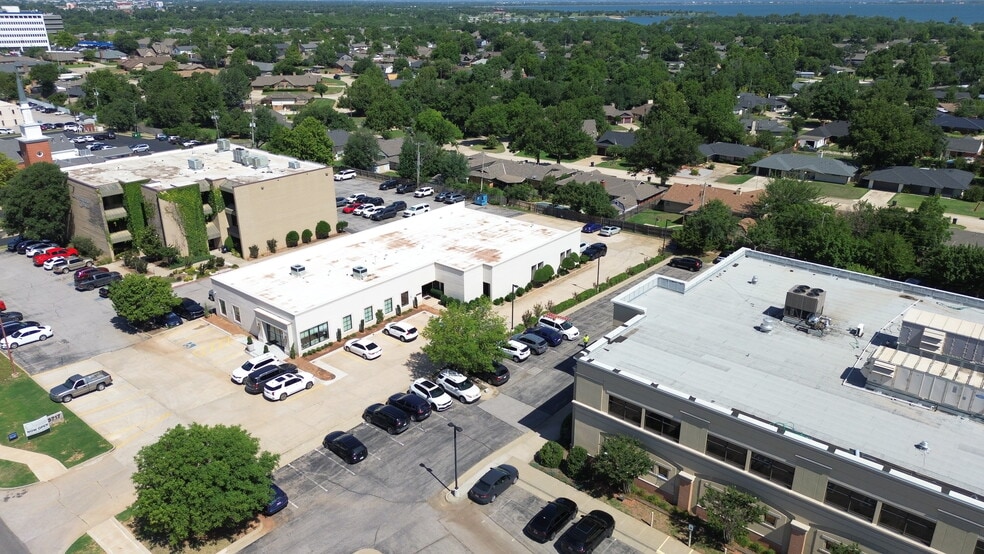 3717 NW 63rd St, Oklahoma City, OK à louer - Aérien – Image 2 sur 2