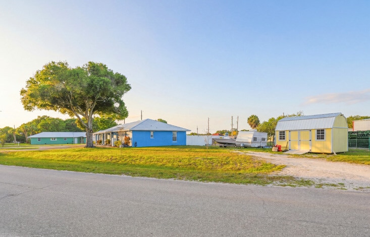 110 SW 9th Ave, Okeechobee, FL à vendre - Photo principale – Image 1 sur 15