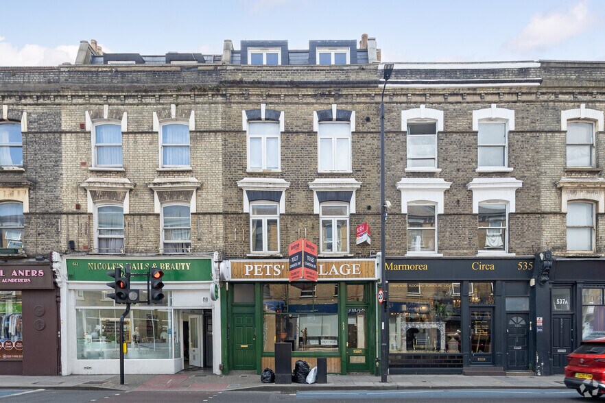 533 Battersea Park Rd, Londres à louer - Photo principale – Image 1 sur 2