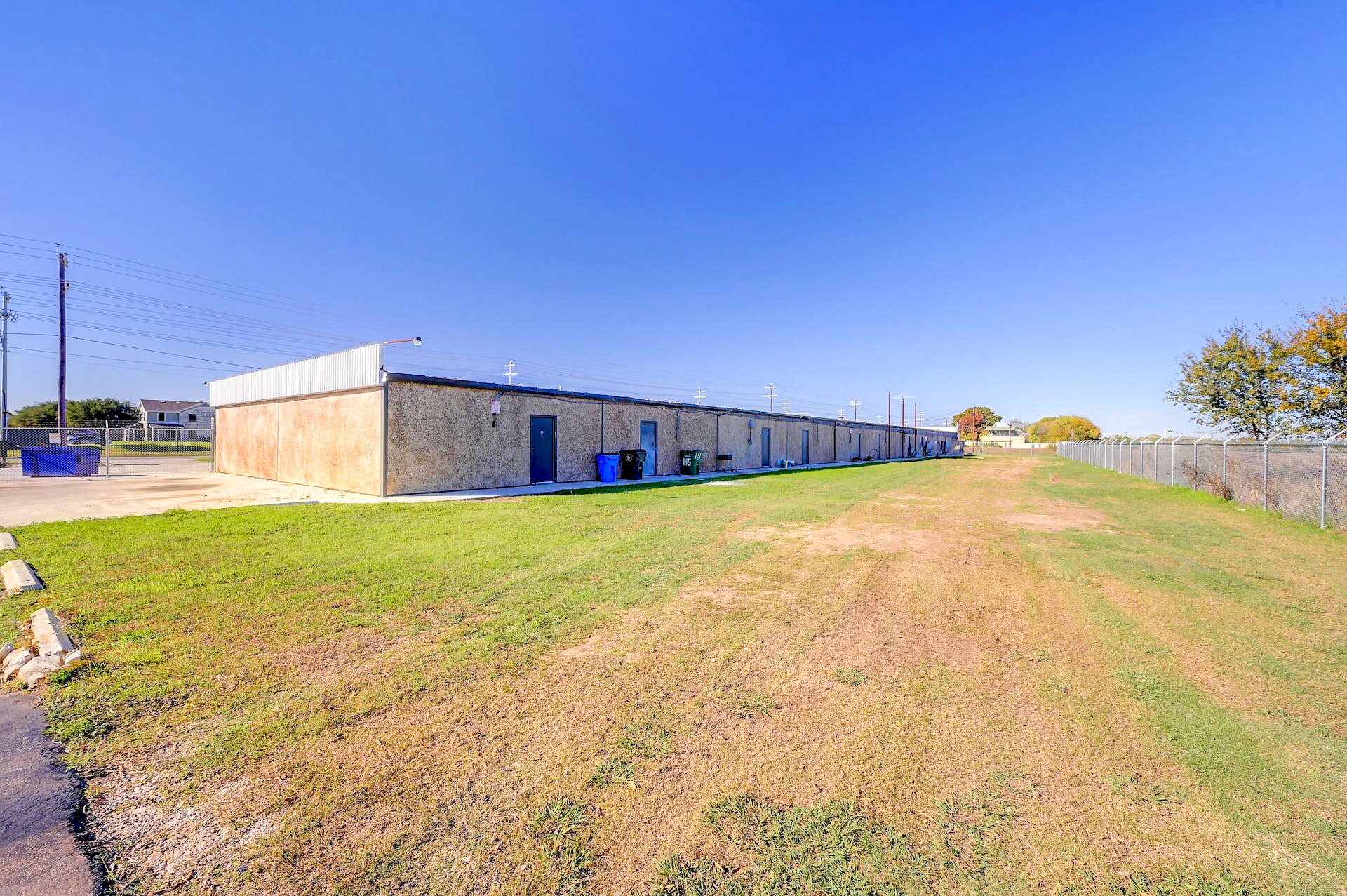 1419 Fleming Dr, Seguin, TX à vendre Photo de l’immeuble– Image 1 sur 20