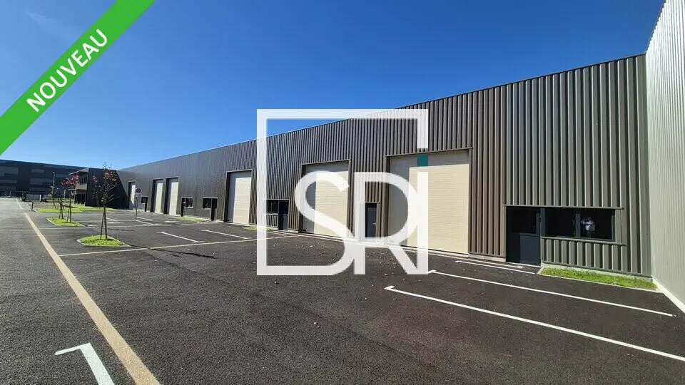 Industriel/Logistique dans La Roche-Blanche à louer Photo de l’immeuble– Image 1 sur 10