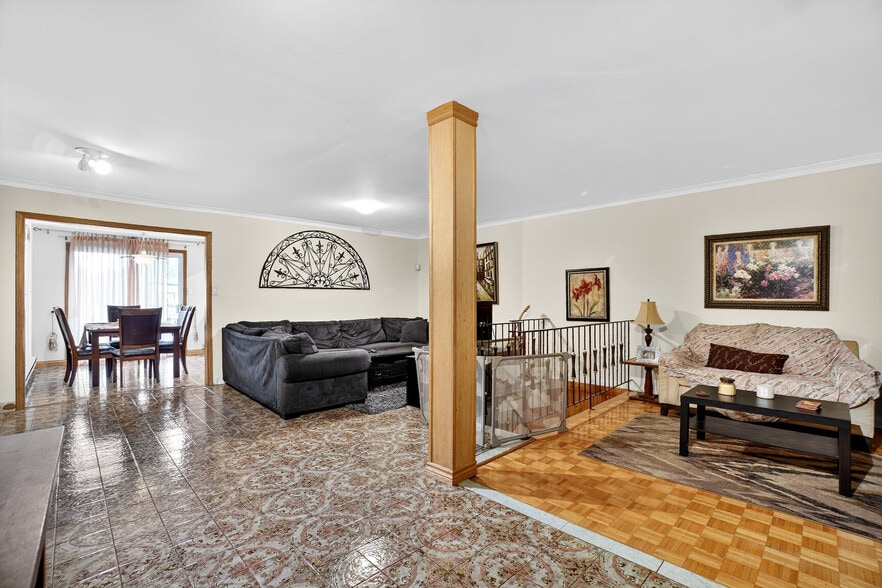 31 Rue Northview, Montréal-Ouest, QC à vendre - Photo intérieure – Image 3 sur 9