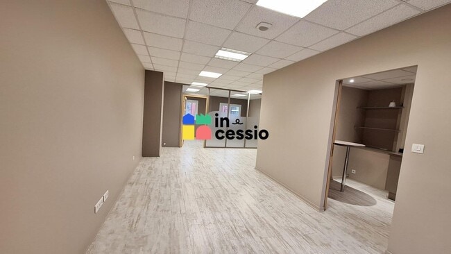 Plus de détails pour Bureau à vendre