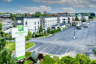 Plus de détails pour 400 7th North St, Liverpool, NY - Hôtellerie à vendre