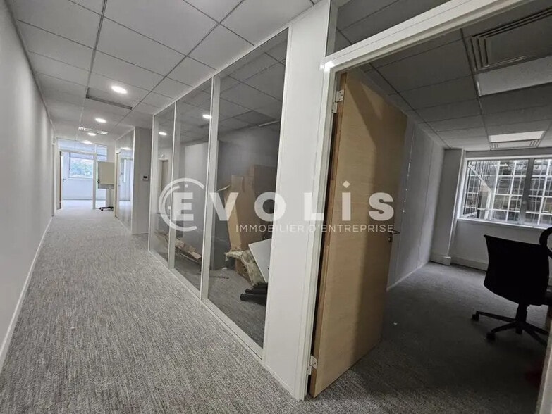 Bureau dans Arcueil à louer - Photo de l’immeuble – Image 3 sur 16