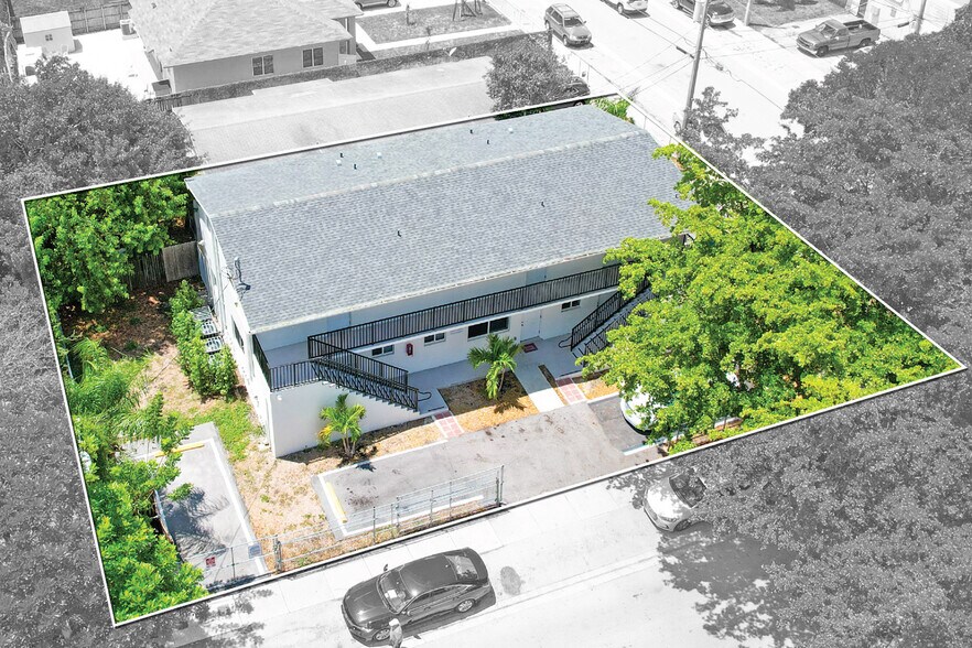 5990 NW 14th Ave, Miami, FL à vendre - Photo de l’immeuble – Image 3 sur 14