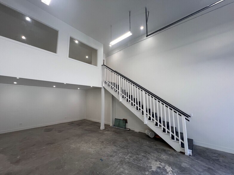 134-135 Gary Pl, San Rafael, CA à louer - Photo de l’immeuble – Image 3 sur 3