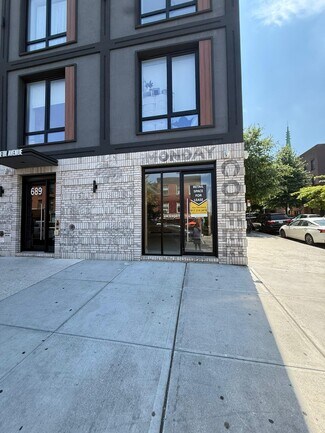 Plus de détails pour 689 5th Ave, Brooklyn, NY - Local commercial à louer