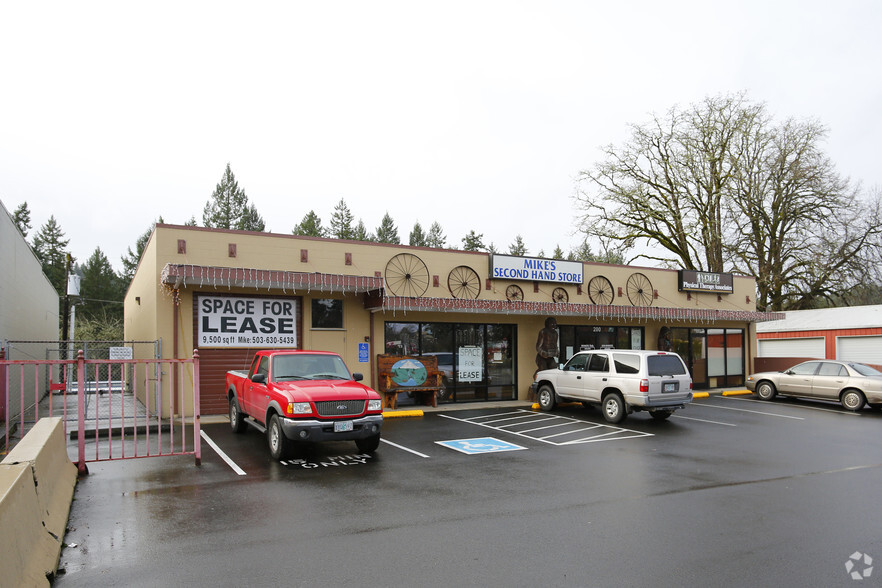 145 SE Larch Rd, Estacada, OR à louer - Photo de l’immeuble – Image 1 sur 2
