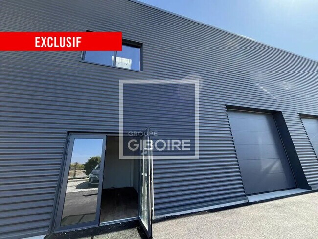 Plus de détails pour 10 Avenue Du Chêne Vert, Le Rheu - Industriel/Logistique à louer