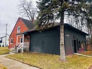 26101 W Warren St, Dearborn Heights, MI à louer Photo intérieure– Image 1 sur 23