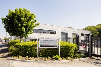 Plus de détails pour 678 River Gdns, Feltham - Industriel/Logistique à louer