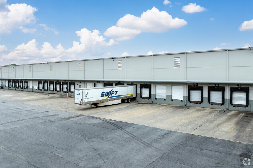 1525 Oakley Industrial Blvd, Fairburn, GA à louer - Photo de l’immeuble – Image 3 sur 11