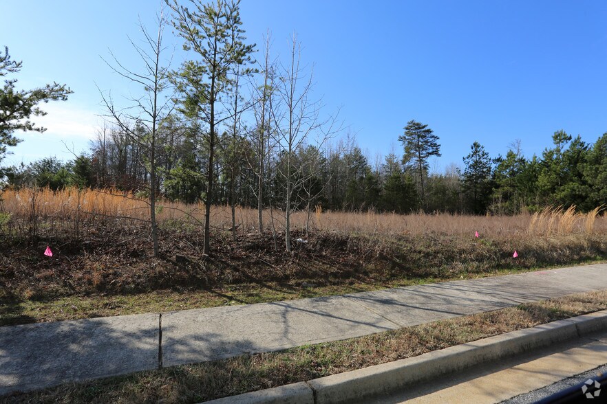 513 Sawnee Corners Blvd, Cumming, GA à vendre - Photo de l’immeuble – Image 3 sur 4