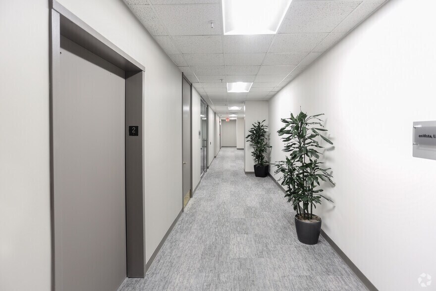 11595 N Meridian St, Carmel, IN à louer - Photo intérieure – Image 2 sur 22