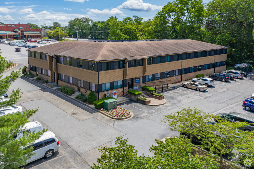1314 Bedford Ave, Pikesville, MD à louer - Photo de l’immeuble – Image 2 sur 5