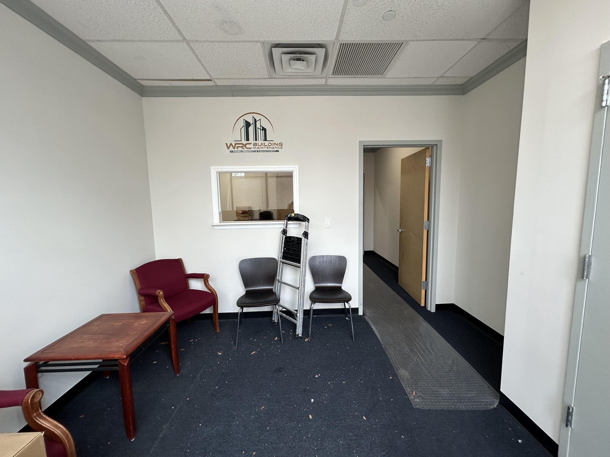 2050 E Eastchester Rd, Bronx, NY à louer Photo intérieure– Image 1 sur 4
