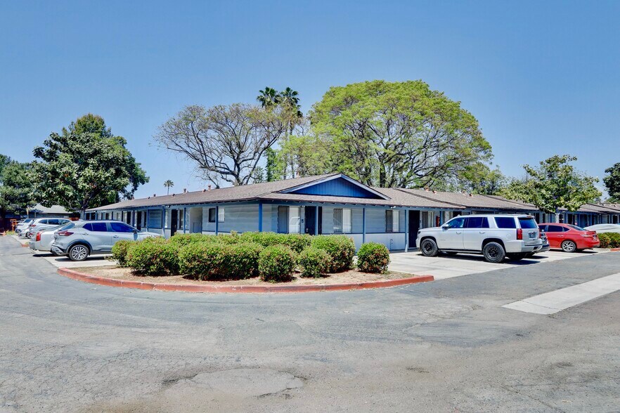 310 S Anza St, El Cajon, CA à vendre - Photo de l’immeuble – Image 2 sur 18