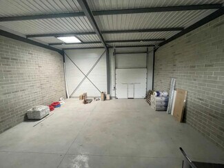 Plus de détails pour Bureau, Local d'activités à louer