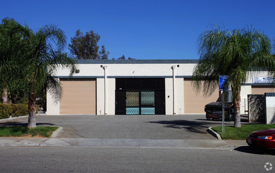 1690 Container Cir, Jurupa Valley, CA à vendre - Photo principale – Image 2 sur 4